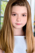 Chloe Perrin (small)