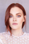 Madeline Brewer (small)