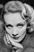 Marlene Dietrich (small)