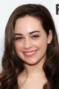 Mary Mouser (small)