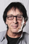 Peter Criss (small)