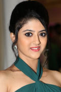 Shriya Sharma (small)