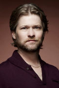 Todd Lowe (small)