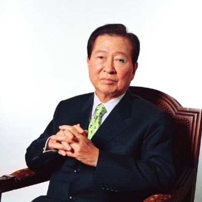 Kim Dae Jung, Leader