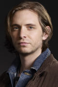 Aaron Stanford (small)