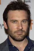 Clive Standen (small)