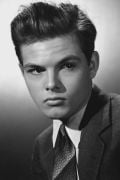 Dickie Moore (small)