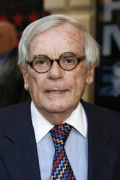 Dominick Dunne (small)