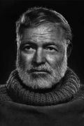 Ernest Hemingway (small)