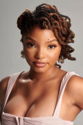 Halle Bailey (small)