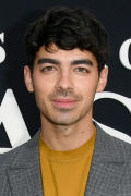 Joe Jonas (small)