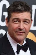 Kyle Chandler (small)