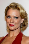 Laurie Holden (small)