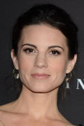 Leah Cairns (small)