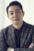 Lee Beom-soo (small)