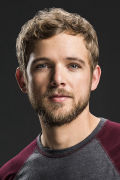 Max Thieriot (small)