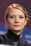 Mia Wasikowska (small)