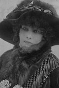 Sarah Bernhardt (small)
