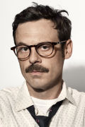 Scoot McNairy (small)