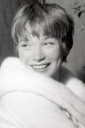 Shirley MacLaine (small)