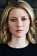 Valorie Curry (small)