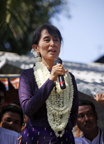 Aung San Suu Kyi, Activist