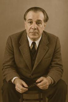 Small: Jorge Luis Borges
