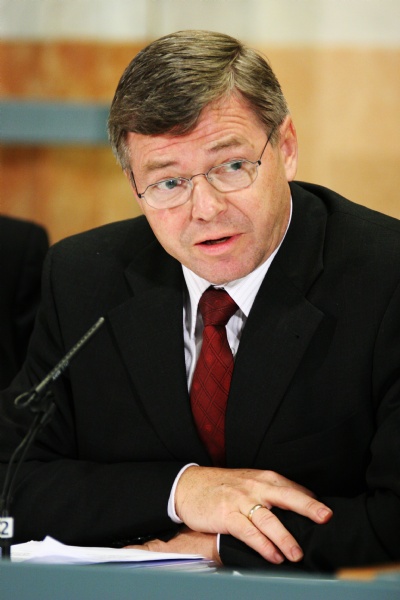 Kjell Magne Bondevik, Statesman