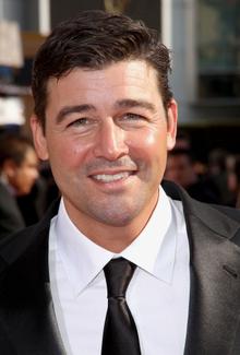 Small: Kyle Chandler