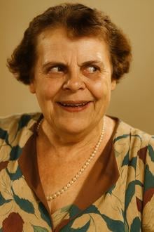Small: Marie Dressler