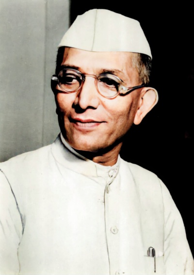 Morarji Desai, Politician