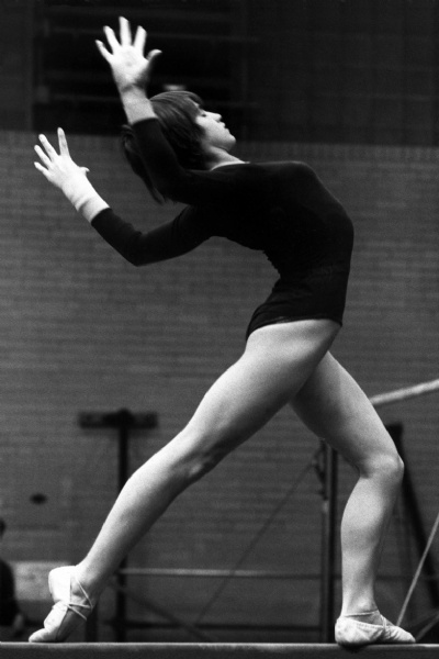 Nadia Comaneci, Athlete